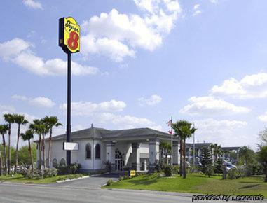Super 8 Donna Hotell Exteriör bild